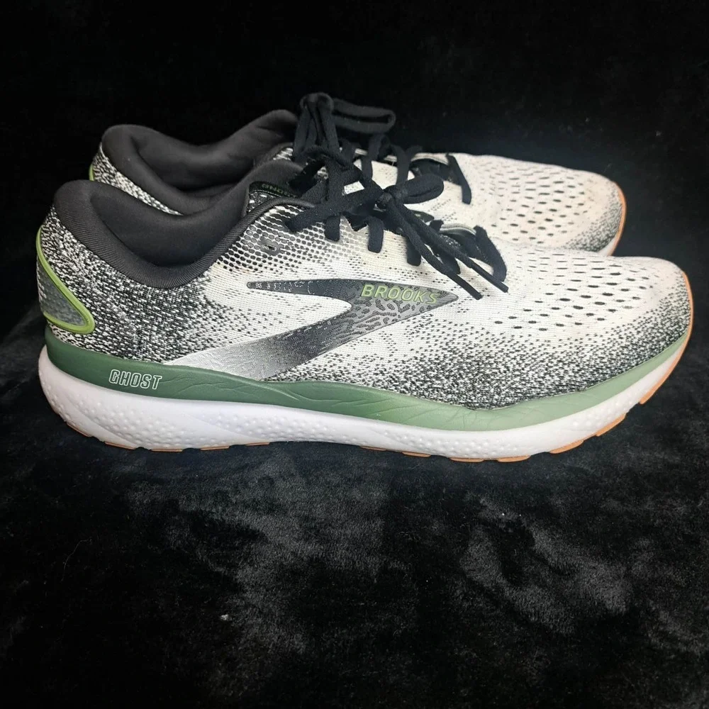 Brooks Ghost 16 Men's‎ Size 13 D (Medium) Running Shoes White Black
